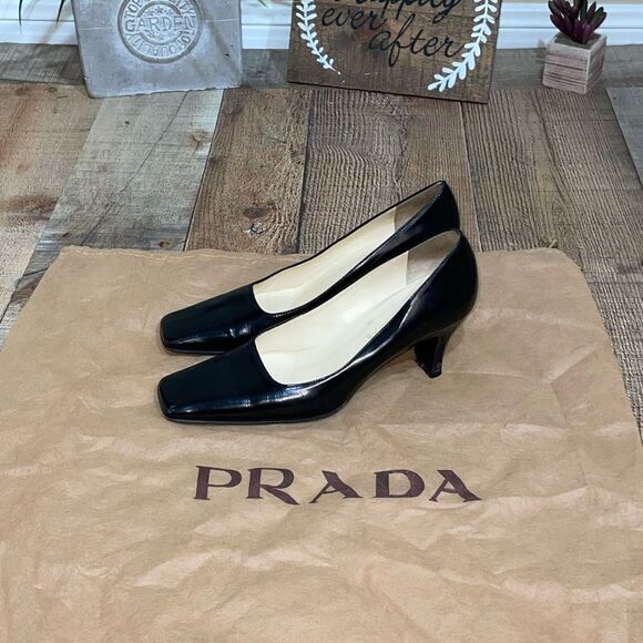Prada square toe black pumps heels - Picture 1 of 11